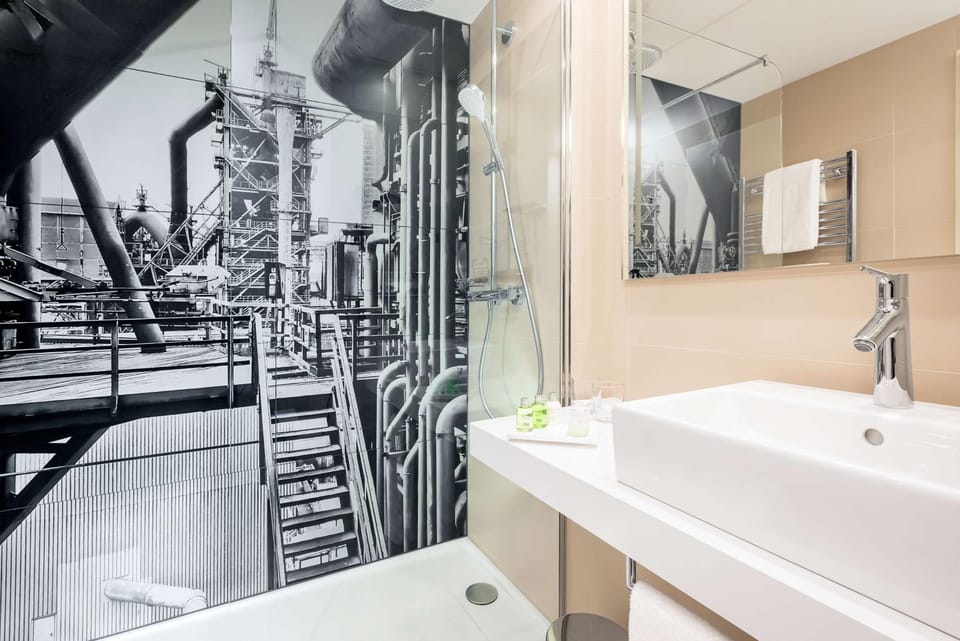 Bathroom, Photo of the whole room, On site