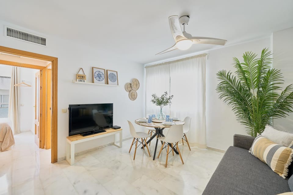 TV and multimedia, Dining area