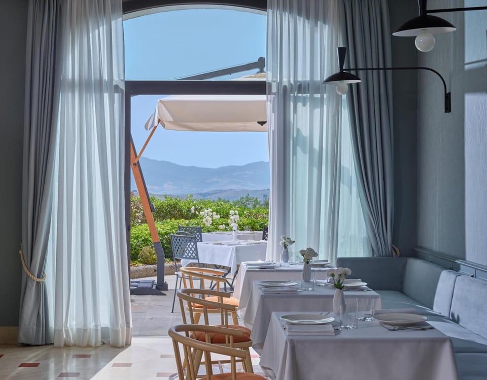 Restaurant/places to eat, Restaurant/places to eat