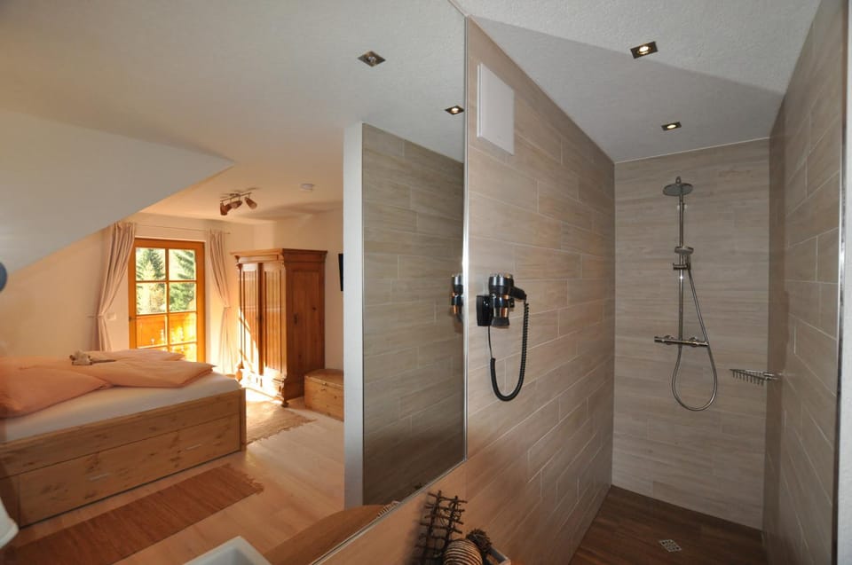Bathroom, Bedroom