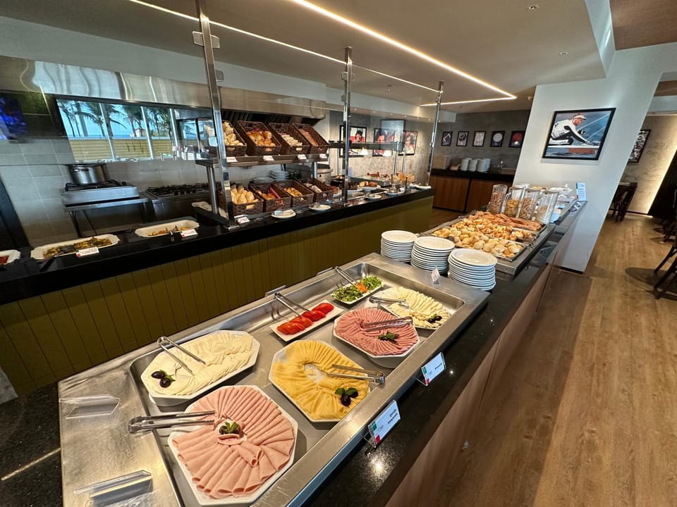 Breakfast, Buffet breakfast