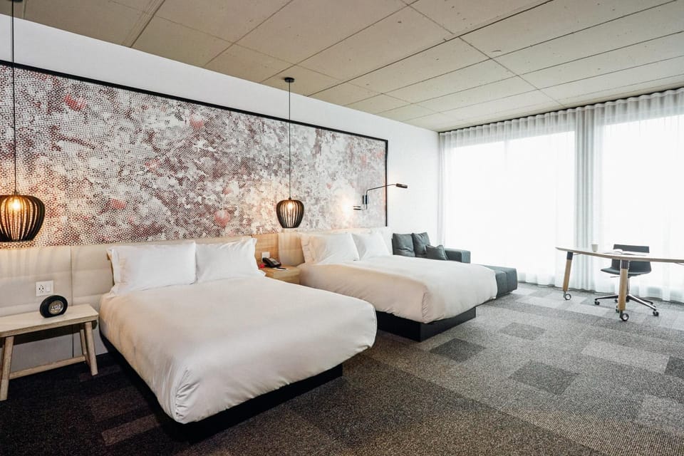 Hôtel Escad Quartier DIX30 Hotel in Brossard