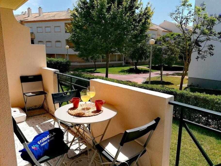 Citymar by FHR T2 com piscina Apartment in Quarteira