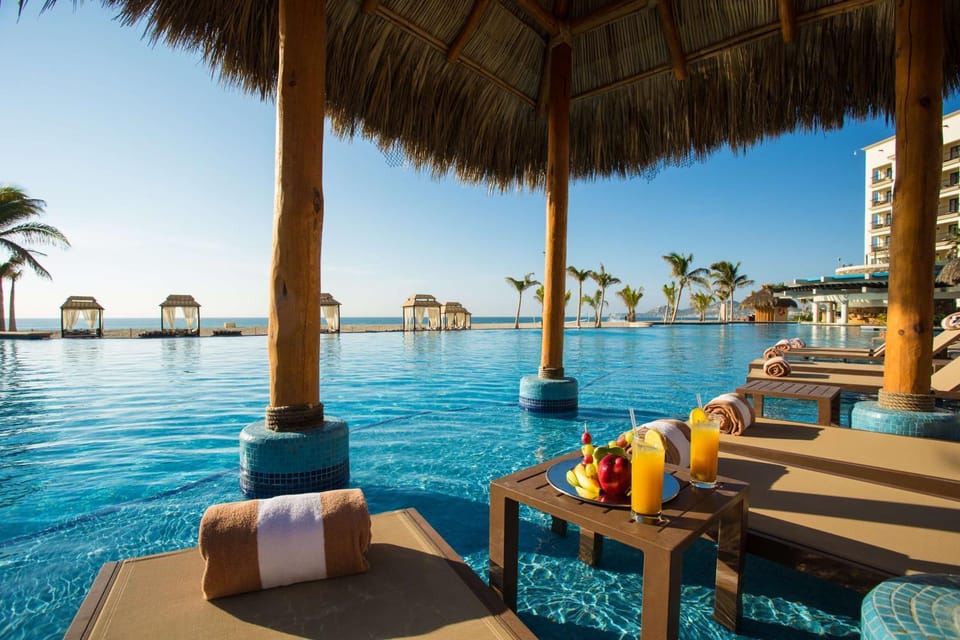 On site, Pool view, Swimming pool, Swimming pool