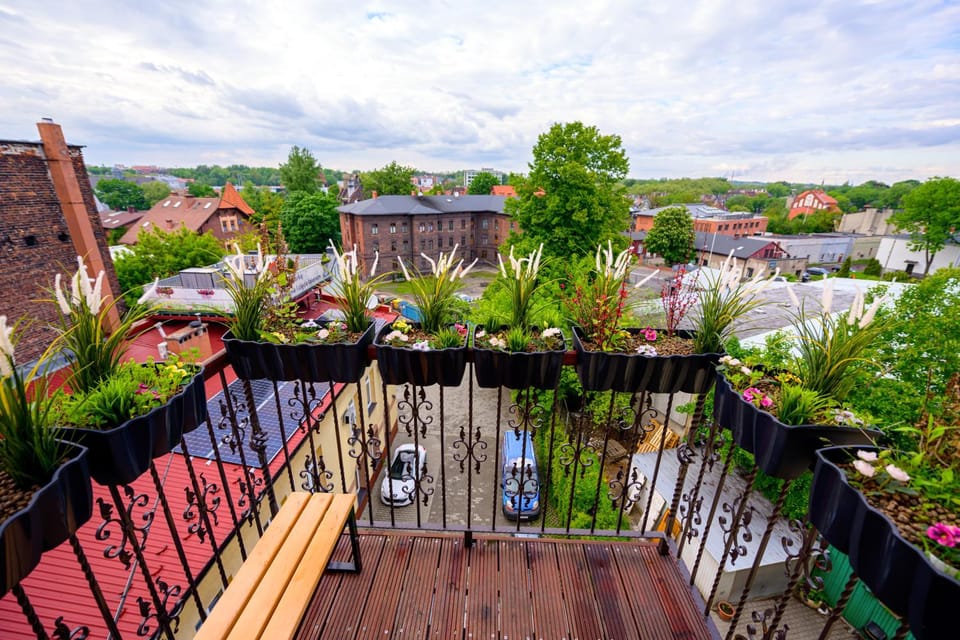 View (from property/room), View (from property/room), Balcony/Terrace, Balcony/Terrace, City view, City view, Location