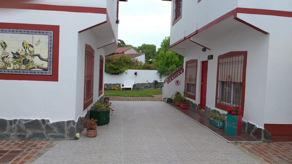 Property building, Day, Garden, Garden view