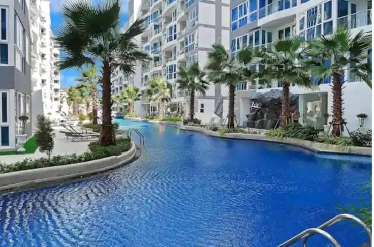 Grand Avenue Suites x MonthStayZ Thailand Apartment in Pattaya City