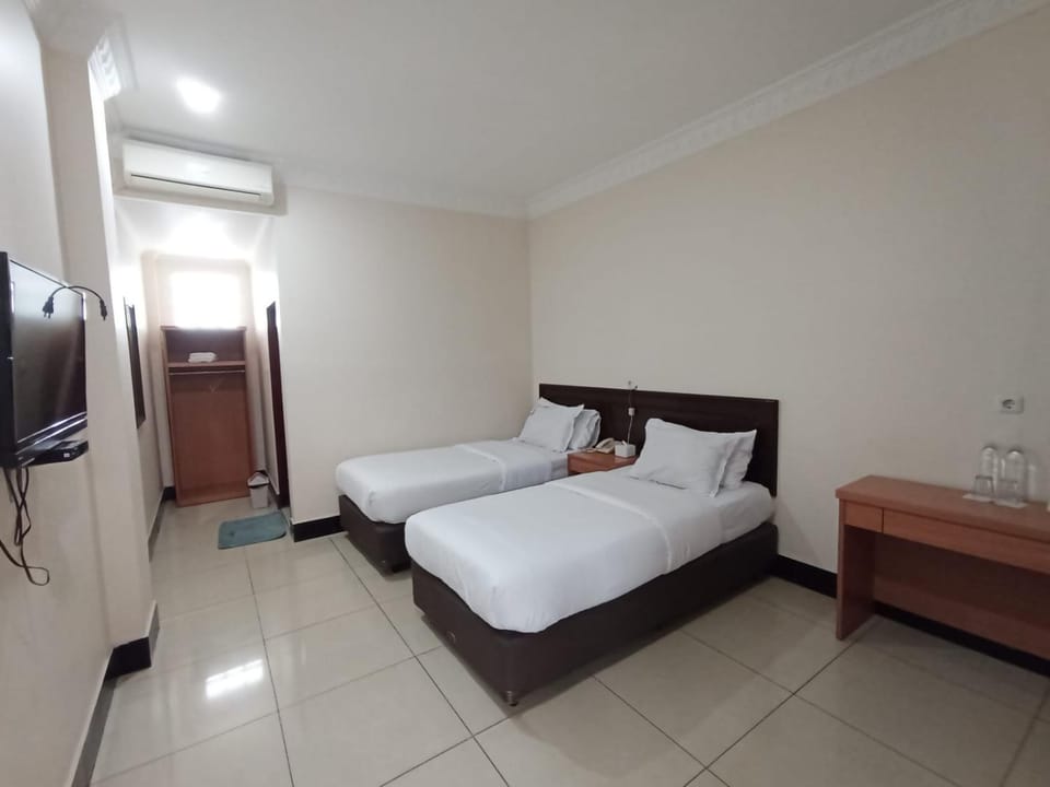 Aurora Hotel Kartini Hotel in West Java