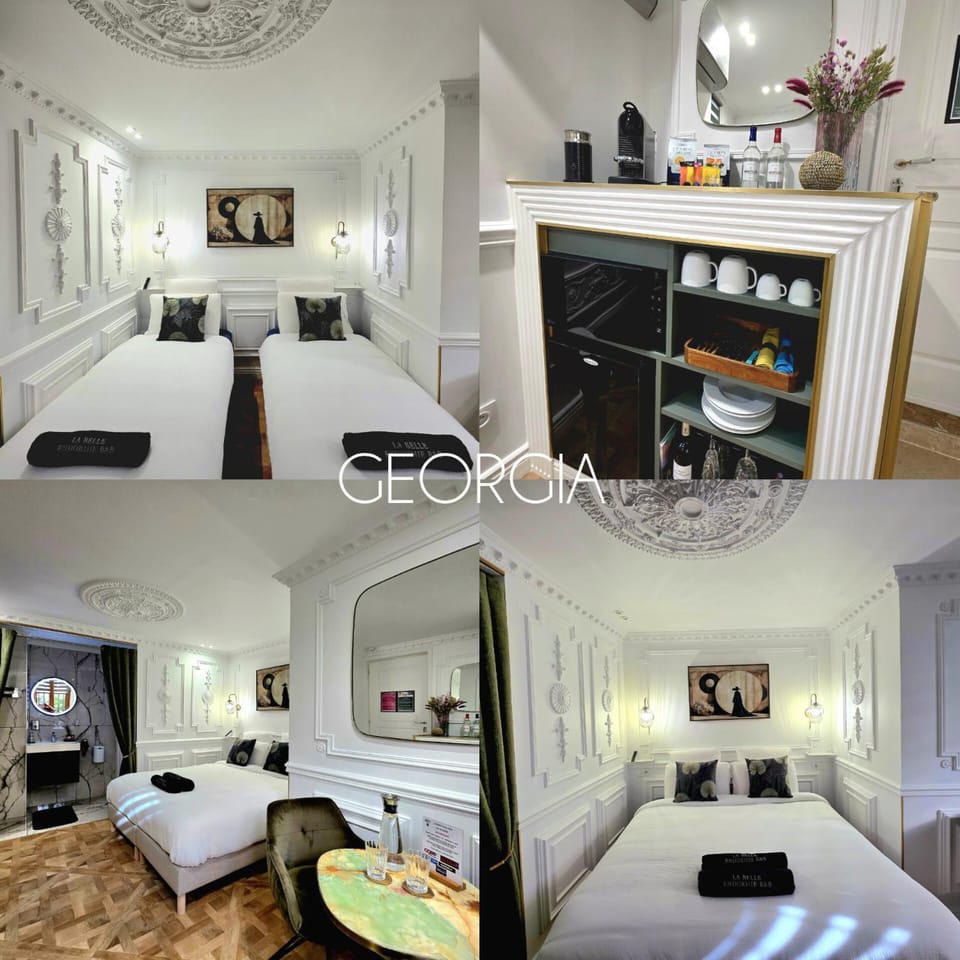 Bed, TV and multimedia, Photo of the whole room, wardrobe