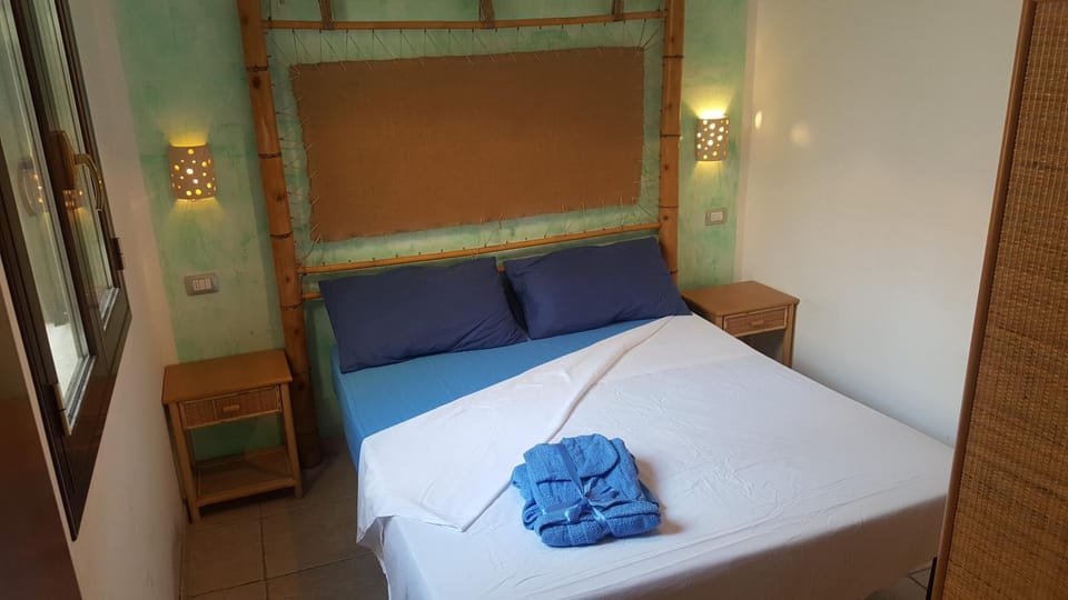 Property building, Living room, Bedroom