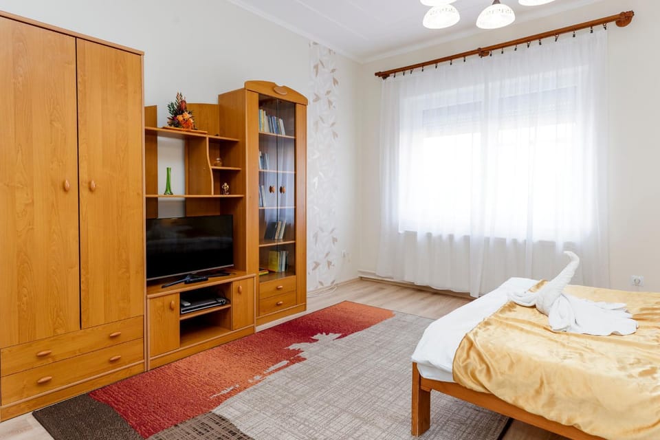 Almafa Apartmanház Apartment in Slovakia