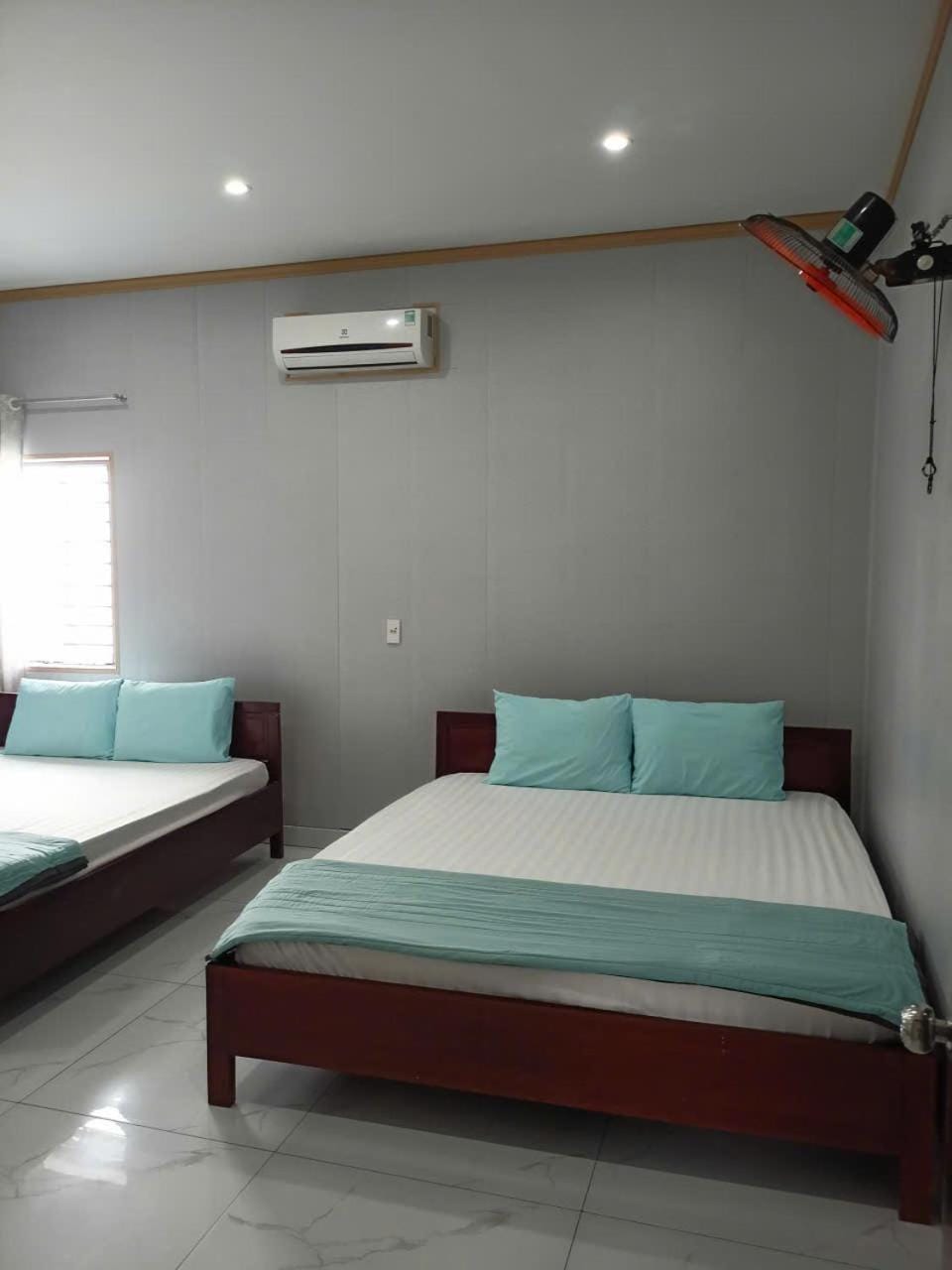 NHÀ KHÁCH KEN Bed and Breakfast in Vietnam