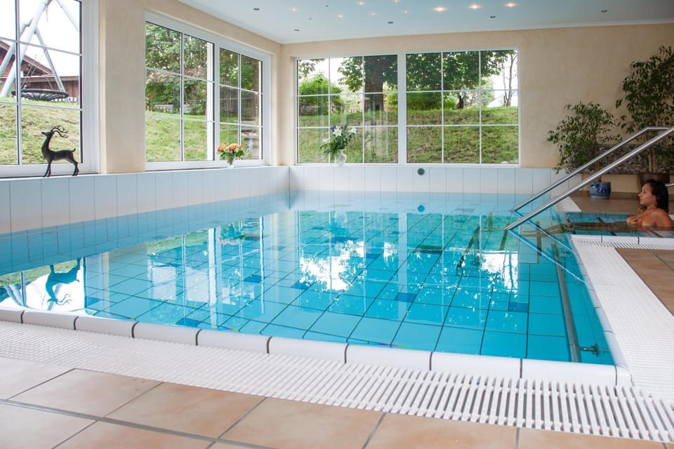 Swimming pool, Swimming pool