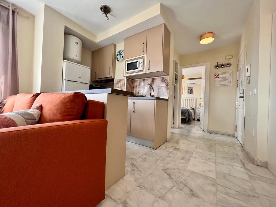 Kitchen or kitchenette, Living room
