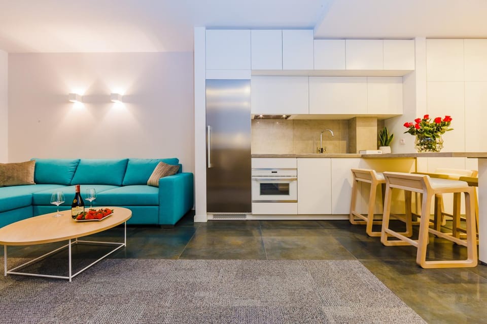Living room, Dining area