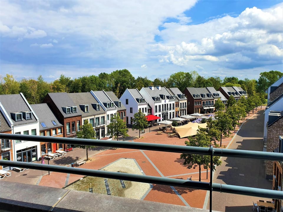 View (from property/room), City view, Street view