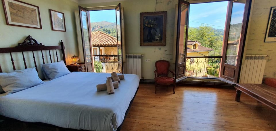 Bed, Garden view