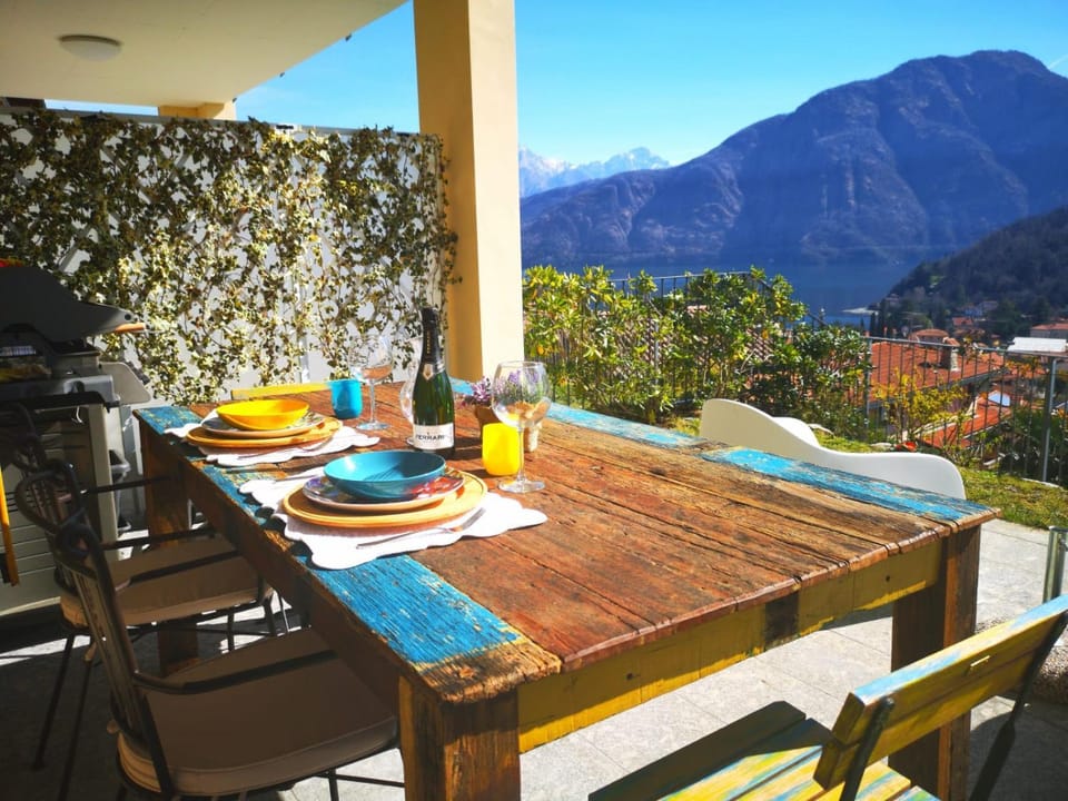 Patio, Balcony/Terrace, Mountain view