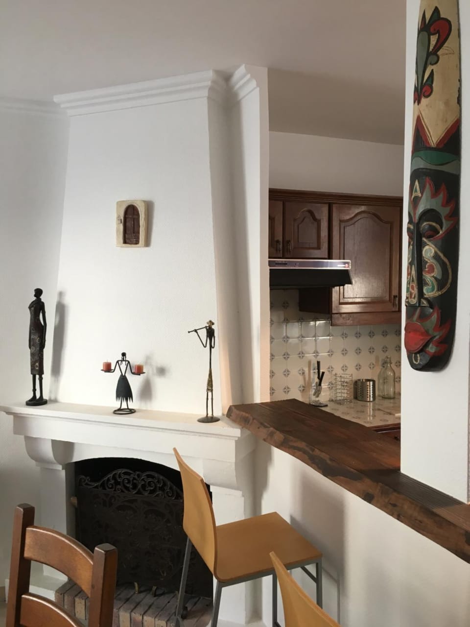 Kitchen or kitchenette, Decorative detail, Dining area