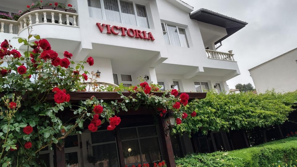 Facade/entrance, Spring, Summer