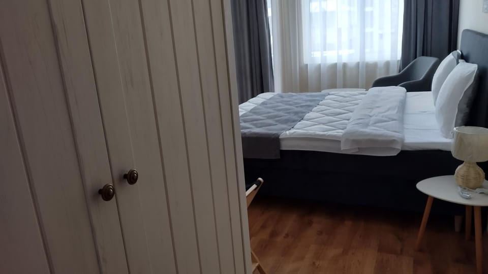 Bed, Winter, Summer