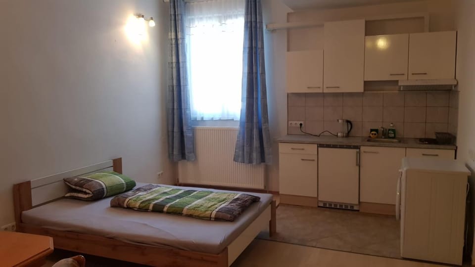 Pop's Rooms - Transilvania Inn in Austria