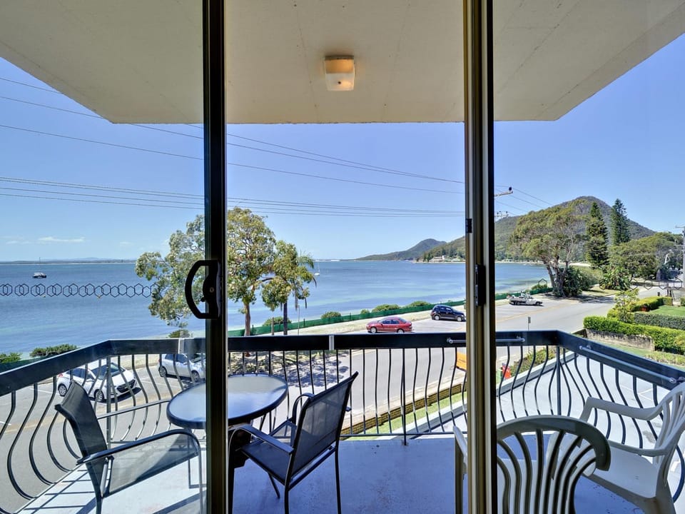 Bella Vista Unit 3 19 Shoal Bay Road Apartment in Shoal Bay