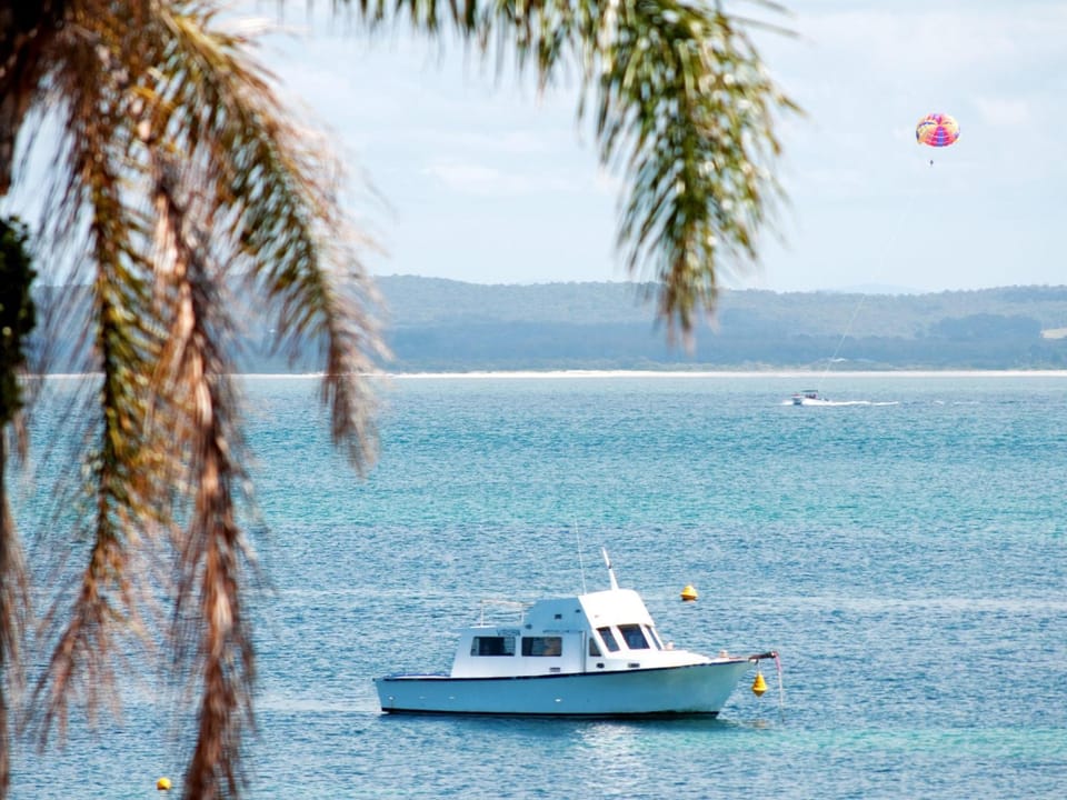 Castaways Unit 4 17 Shoal Bay Road Apartment in Shoal Bay