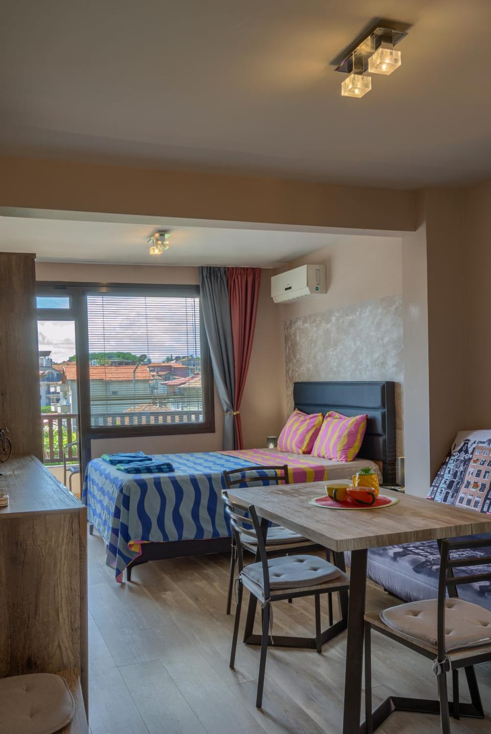 TV and multimedia, Living room, Dining area, Bedroom, air conditioner