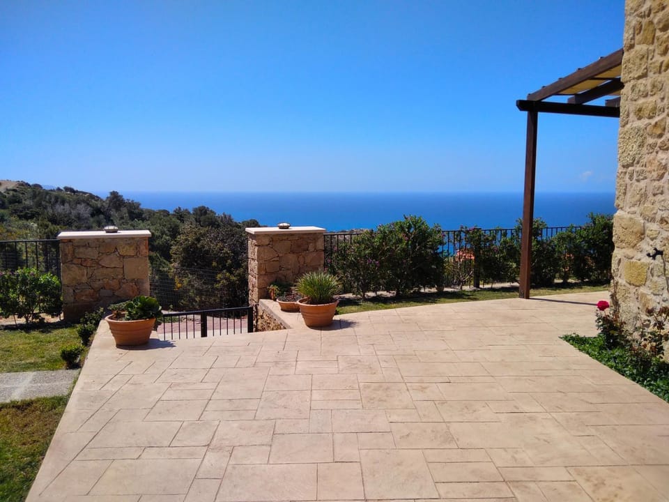 Garden view, Sea view