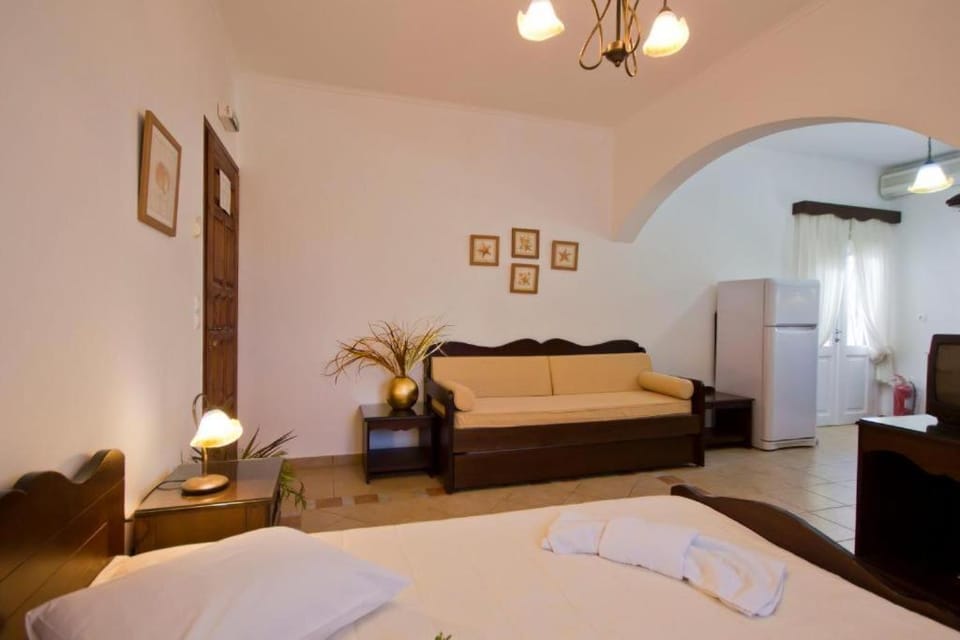 Apartments With View Apartment in Milos