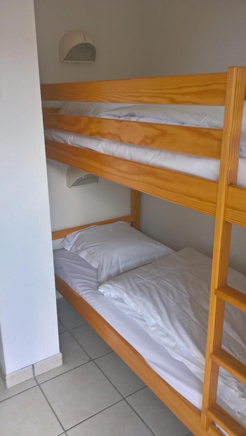 bunk bed