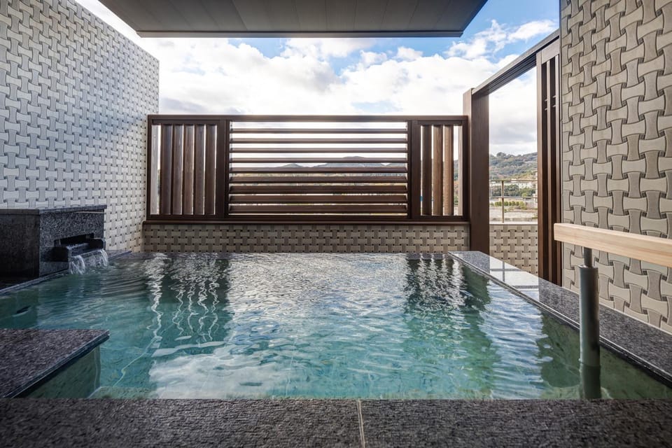 Open Air Bath