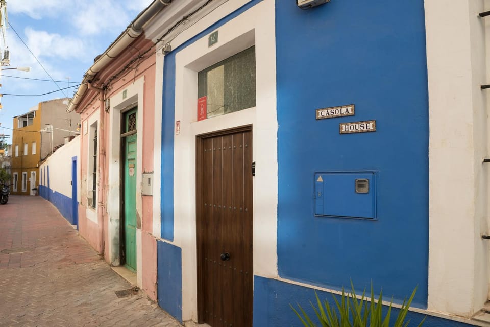 Facade/entrance