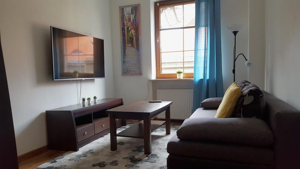 TV and multimedia, Seating area