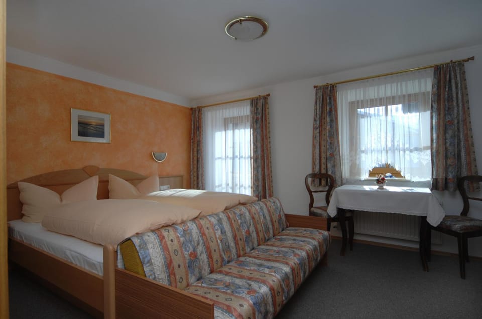 Naflerhof Farm Stay in Tyrol