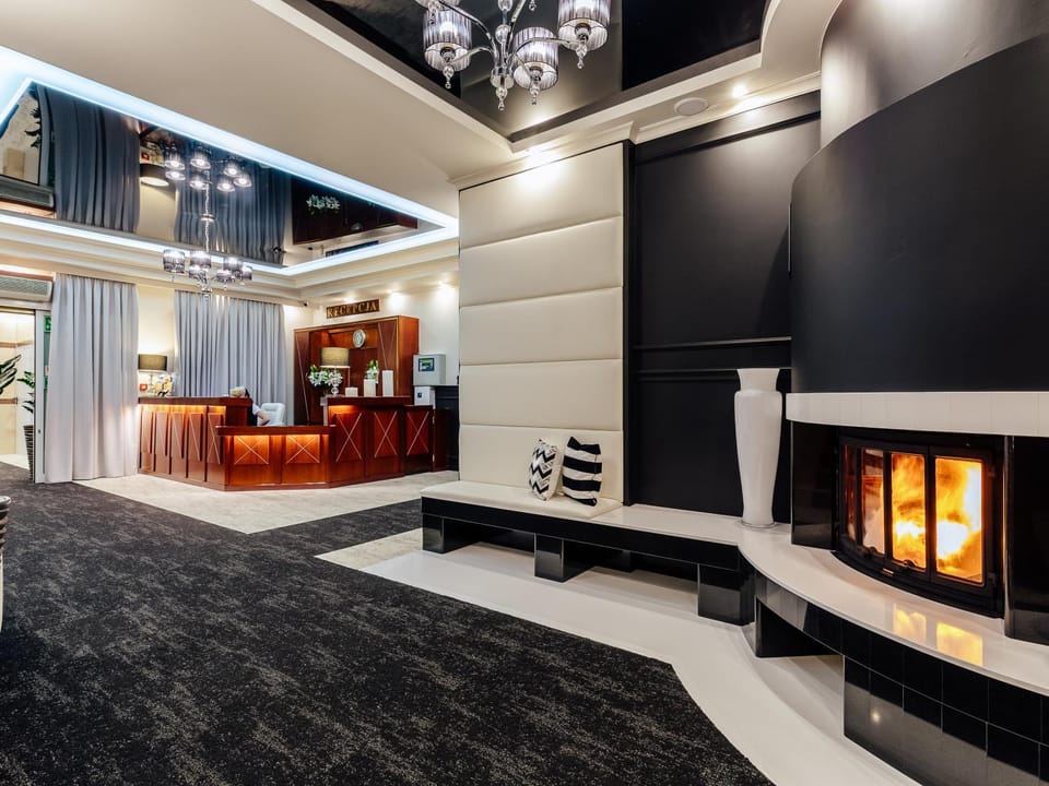 Staff, Lobby or reception, Other, Decorative detail, On site, Area and facilities