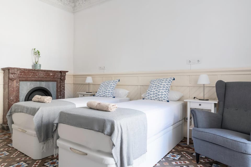 Bed, Photo of the whole room