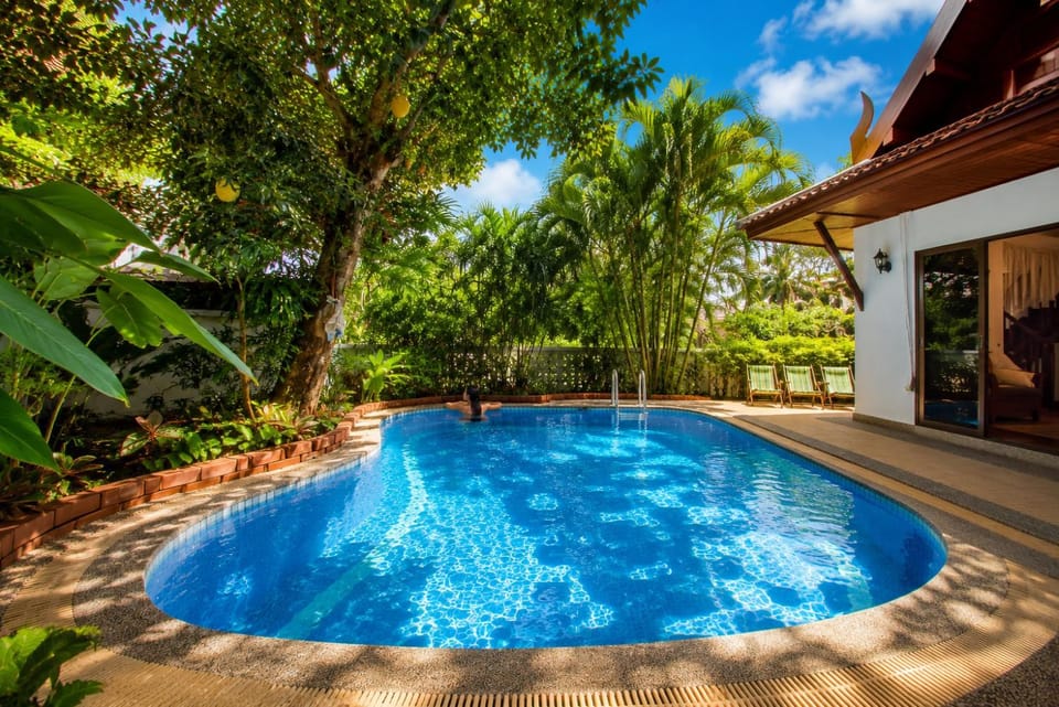 Property building, Swimming pool