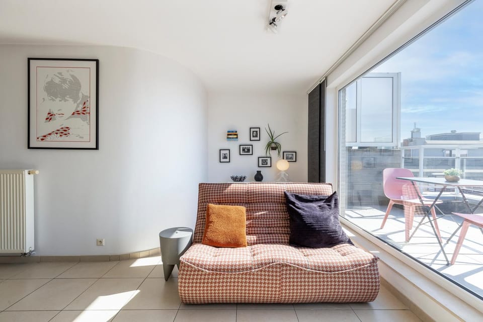View (from property/room), Balcony/Terrace, Living room, Seating area