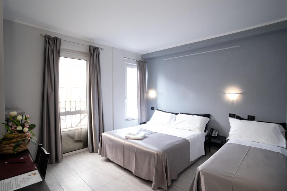 J Hotel Hotel in Piedmont