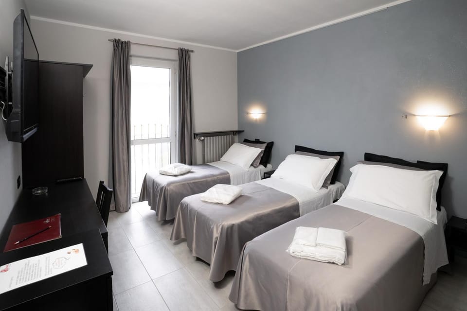 J Hotel Hotel in Piedmont