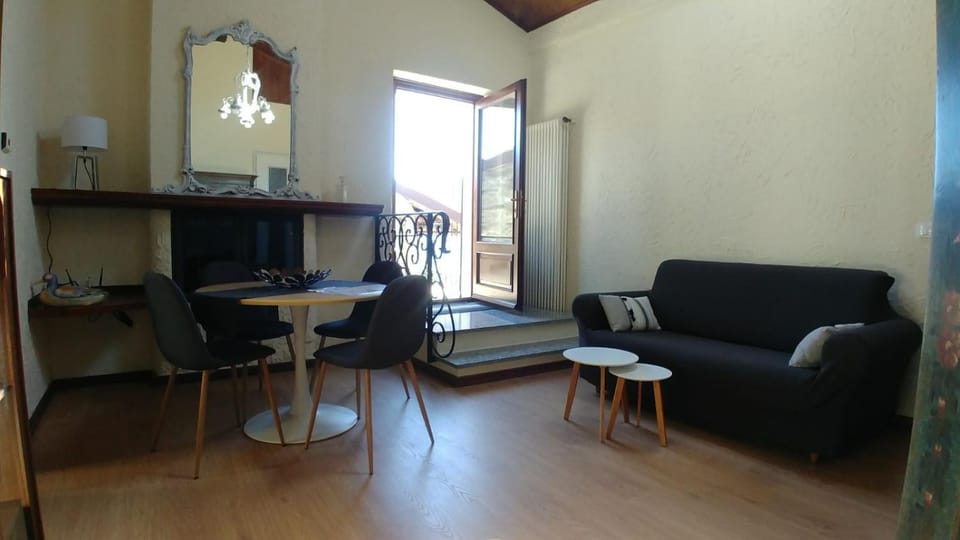 Balcony/Terrace, Living room, Dining area