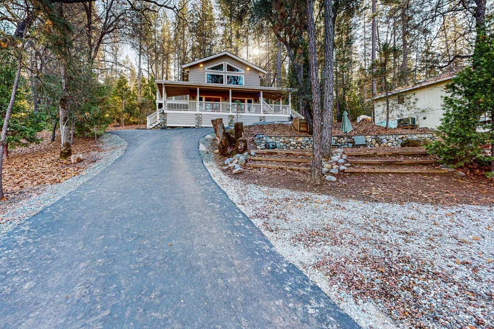 Pine Mountain Magic House in Groveland