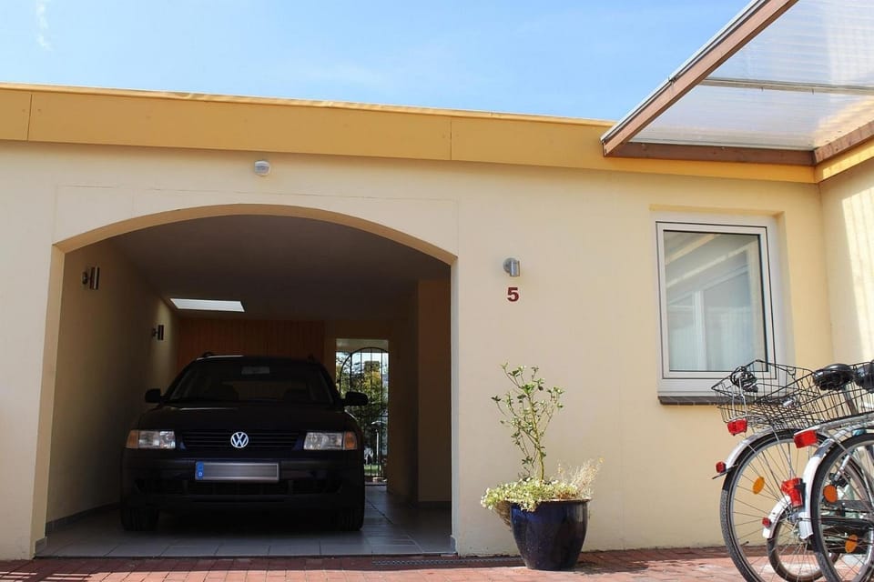 M5 Bungalow - Apartmenthaus Marienburger Str 4 - FERIENDOMIZIL HOLLICH House in Grömitz