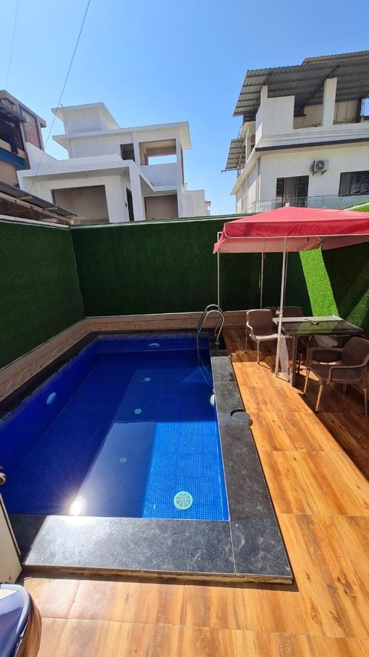 HemPriya - 3BHK wit a Private Pool House in Lonavla
