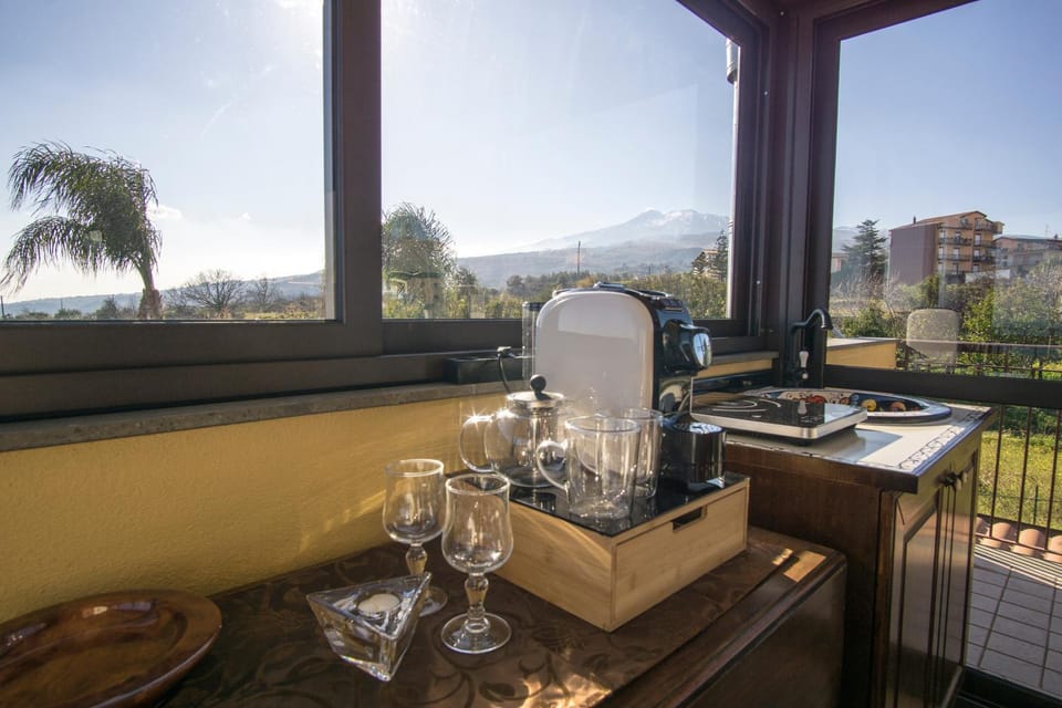 Day, Natural landscape, Coffee/tea facilities, View (from property/room), Balcony/Terrace, Mountain view, oven