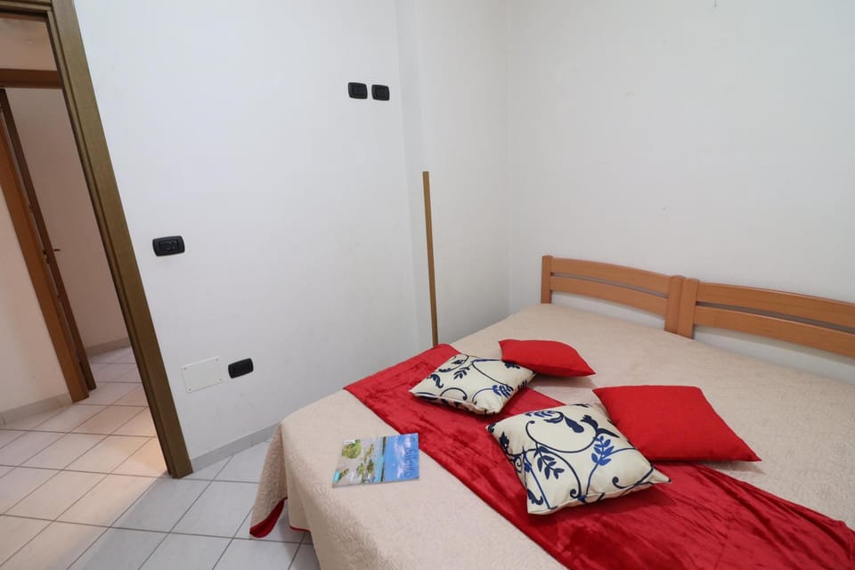 Property building, Living room, Bedroom