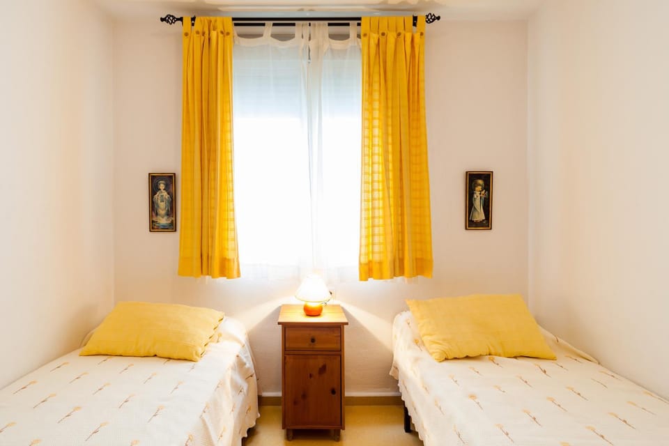 Living room, Bedroom
