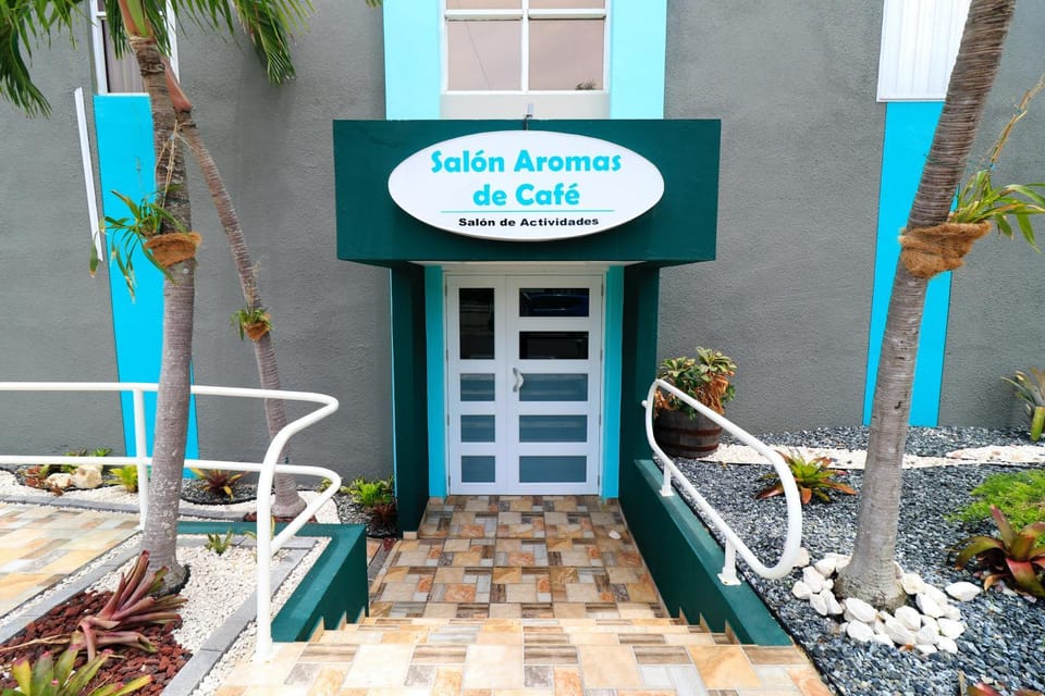 Activities, Banquet/Function facilities, Meeting/conference room, group of guests, Family